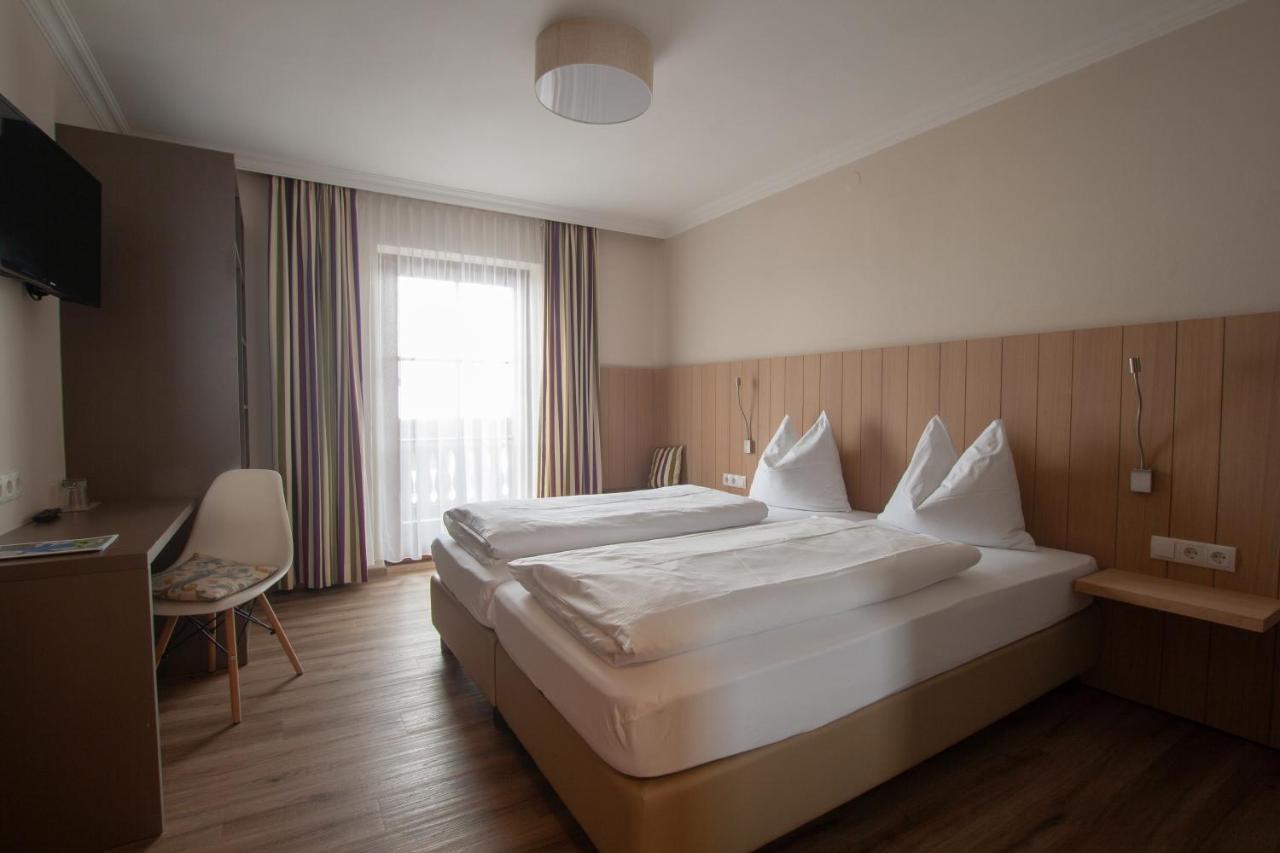 Neuwirt - Boutiquehotel & Wirtshaus 巴特维戈因 客房 照片